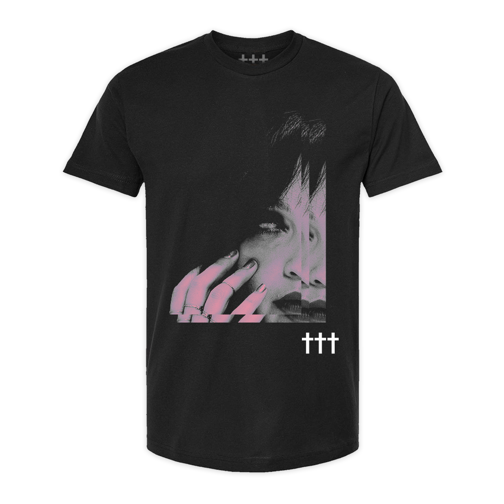 SOLD OUT ††† Vivien Black Tee